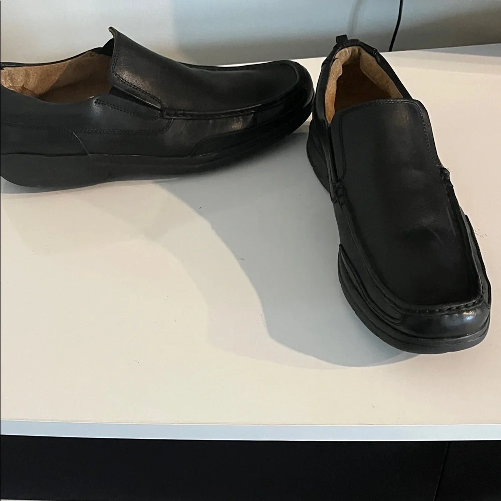 Florsheim Men's Black Slip-On Loafers Size 10.5 Design‎ for comfort. Like New.